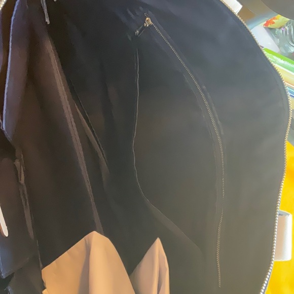 Draper James Savannah Blue Denim and White Weekender Zippered Tote, NWT - Picture 13 of 16